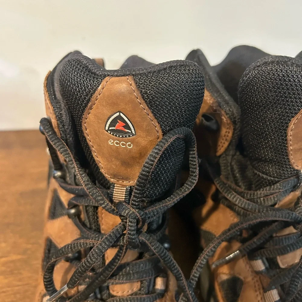 Ecco Receptor Womens Hiking Boots Brown Leather Round Toe Mid Top Lace Up 6-6.5